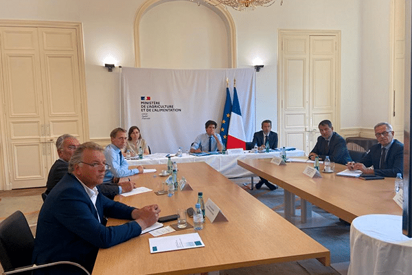 reunion-filiere-betterave-Franck-Sander-Julien-Denormandie-ministere-agri